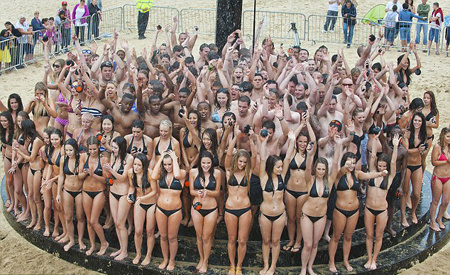 lynx_a_world_record_shower_01