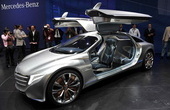Mercedes отмечает 125-летие экологическими новинками и инициативами