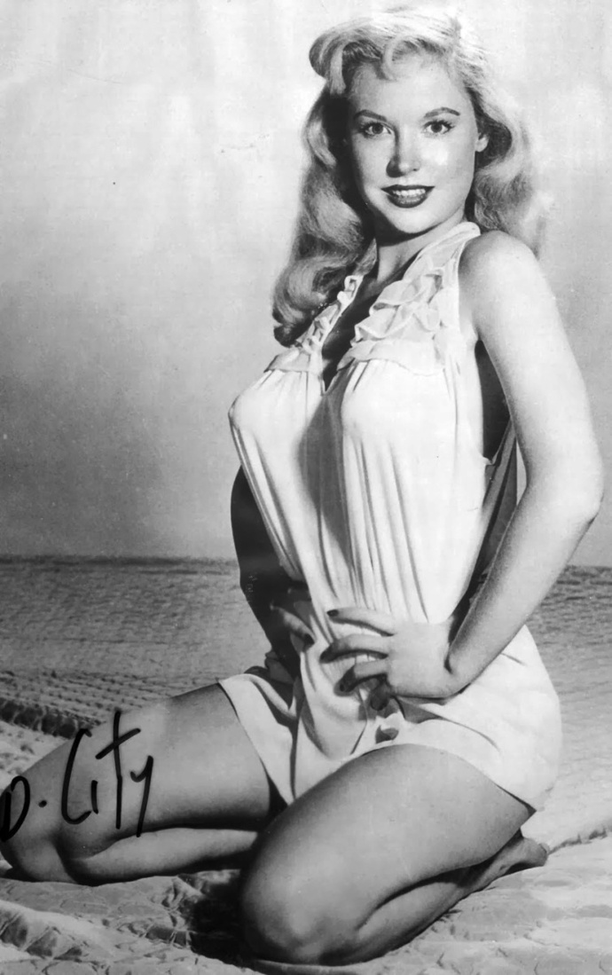 betty-brosmer-nightie