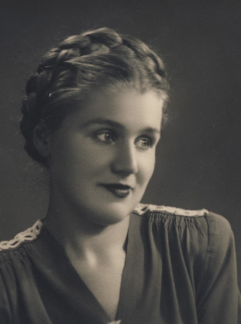 1. Тамара Кирилловна, 1946