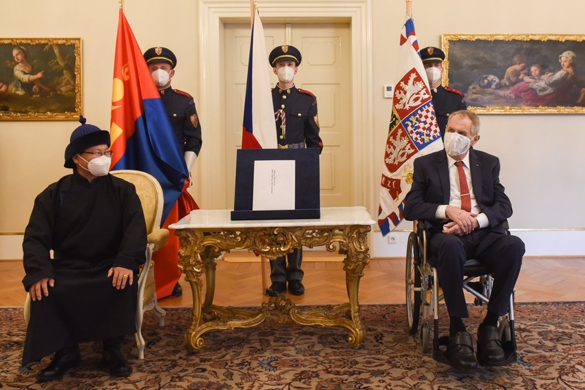 Дамдин Гансух