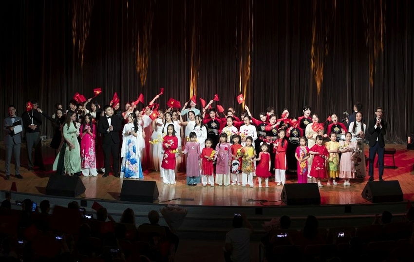 ix-vietnam-day-2_48