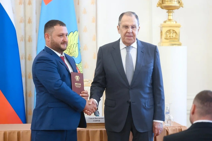 Лавров на вручении дипломов ветеранам СВО